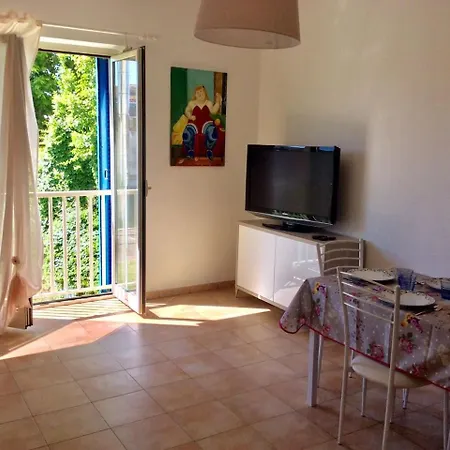 Apartment La Casa Al Mare Di Nicole